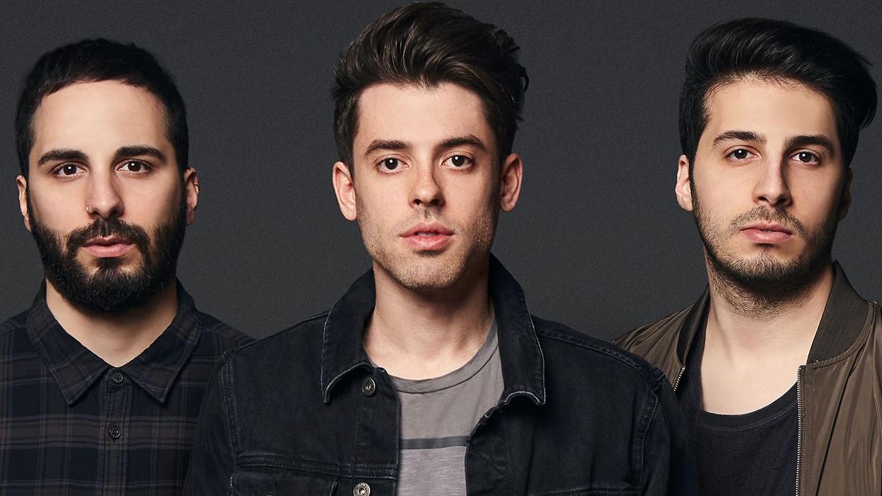 CASH CASH